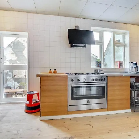 Salomon - 1-5km From The Sea In Funen By Interhome *