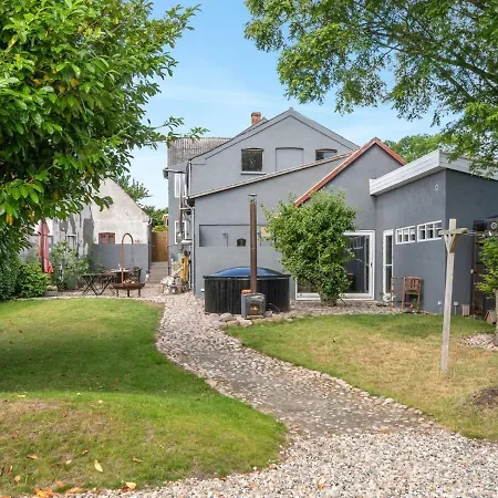 Salomon - 1-5km From The Sea In Funen By Interhome *